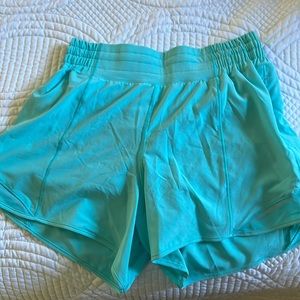 hotty hot HR short 4in lined- electric turquoise